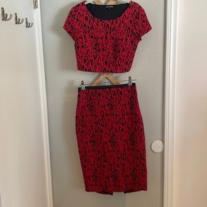 Two piece set 🔥 red leopard print with crop top and midi skirt